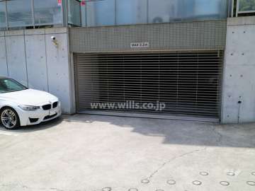 駐車場出入り口（リングシャッター付き）