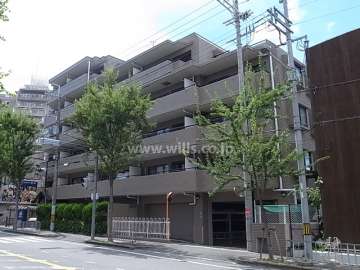 ライオンズマンション豊中西緑丘の外観（北東側から）