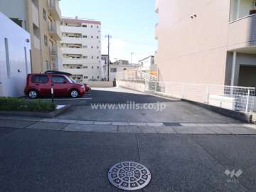 駐車場出入口