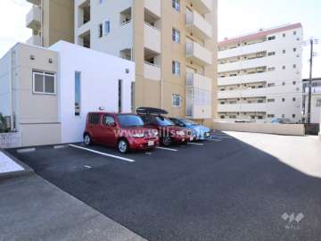 敷地内駐車場（屋外平面式）