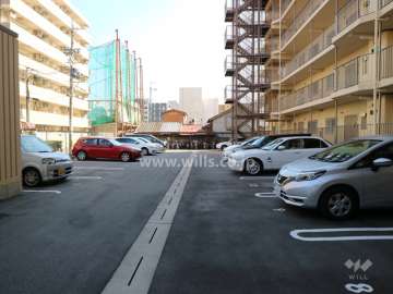 敷地内駐車場（屋外平面式）