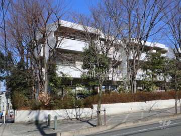 サンマンション東山元町A棟の外観（南西側から）