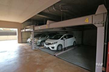 敷地内駐車場（屋内平面式）