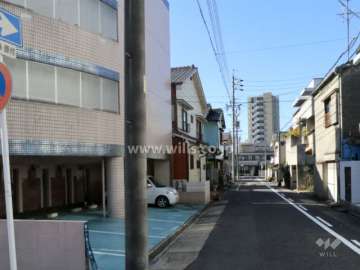 敷地西側前面道路