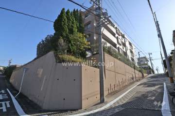 パークホームズ鹿子町の外観（北西側から）