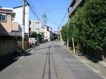敷地南側前面道路