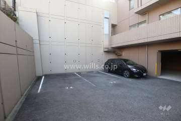敷地内駐車場（屋外平面式）