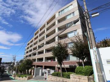 パークハウス東山の外観(南東側から)