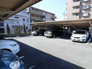 敷地内駐車場(屋外平面式)