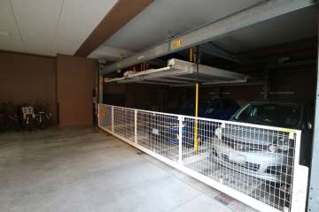 敷地内駐車場（屋内機械式）