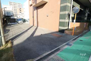 駐車場の出入口