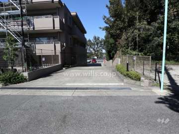 駐車場出入口