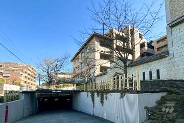 駐車場の出入口