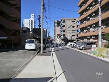 敷地北側前面道路