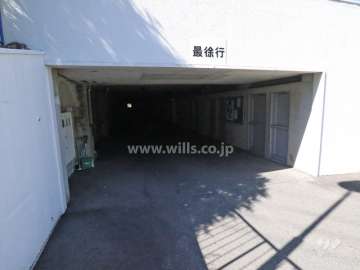 駐車場出入口