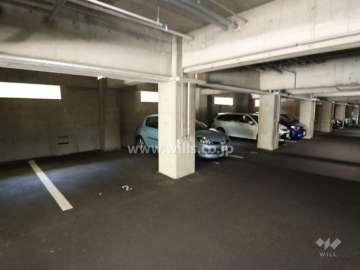 敷地内駐車場（屋内平面式）