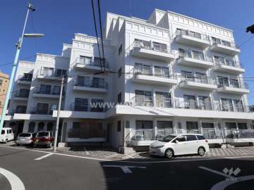 シャンボール覚王山の外観（西側から）