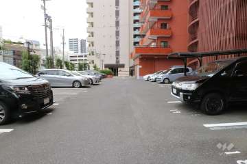 敷地内駐車場（屋外平面式）