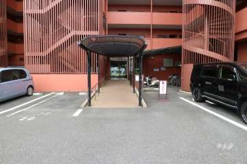 サブエントランス