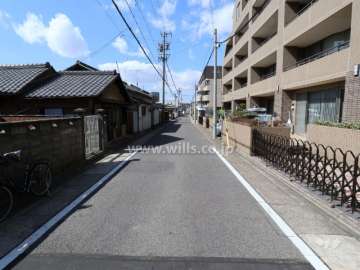 敷地南側前面道路