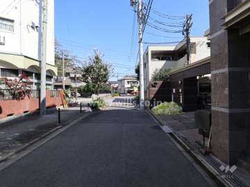 敷地西側前面道路