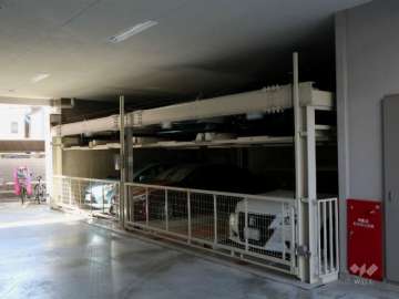 敷地内駐車場(屋内機械式)