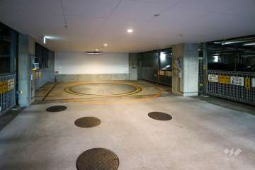 敷地内駐車場（屋内機械式）