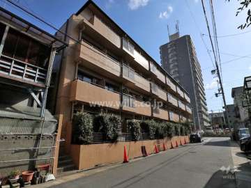 ライオンズマンション名大ウエストの外観（南西側から）