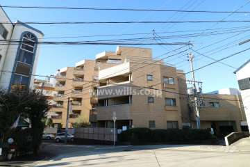 ライオンズマンション覚王山の外観（北東側から）