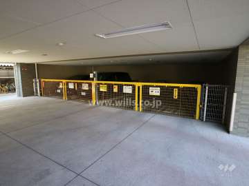 敷地内駐車場（屋内機械式）