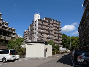 パレス桃山台の外観（南西側から）