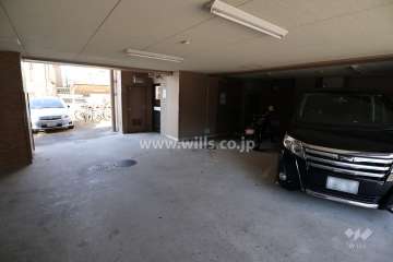 敷地内駐車場（屋外平面式・屋内平面式）