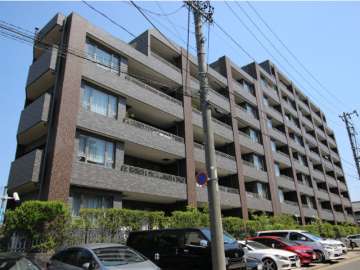 ライオンズシティ千種の外観（南西側から）