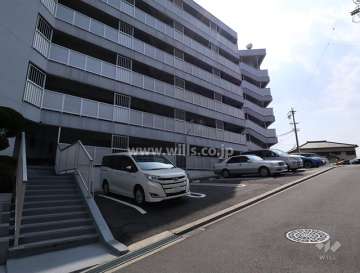 敷地内駐車場（屋外平面式）