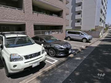 敷地内駐車場(屋外平面式)