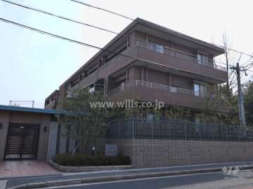 ロイヤルシャトー高峯東の外観（北西側から）