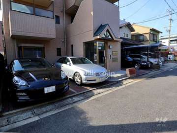 敷地内駐車場（屋外平面式）