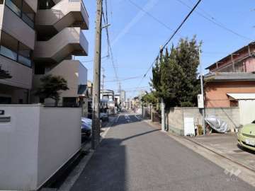 敷地北側の前面道路