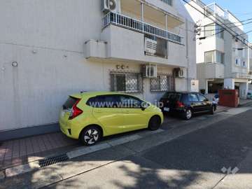 敷地内駐車場（屋外平面式）