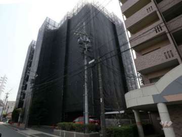 プリオール竹越の外観(北西側から)　※平成30年5月現在　大規模修繕工事中