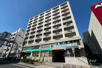 覚王ハイツの外観(南東側から)