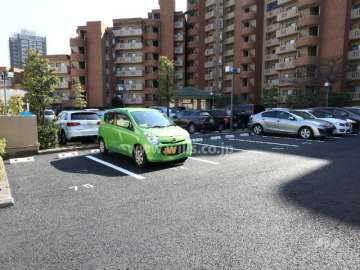 敷地内駐車場(屋外平面式)