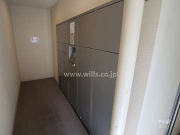 駐車場出入り口（リングシャッター付き）