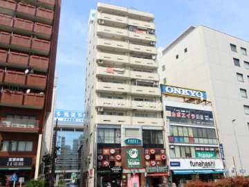 プロクシィ千種の外観（南側から）