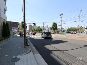 敷地北側前面道路