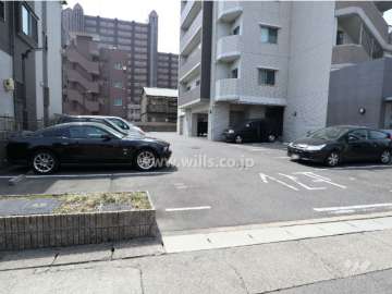 敷地内駐車場(屋外平面式)