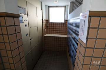 共用ポストと宅配ボックス
