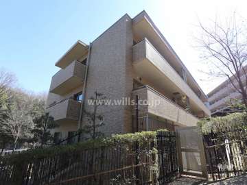 プレシアスコート東山元町テラスBの外観（西側から）