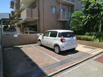 敷地内駐車場(屋外平面式)