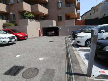 敷地内駐車場(屋外平面・機械式)